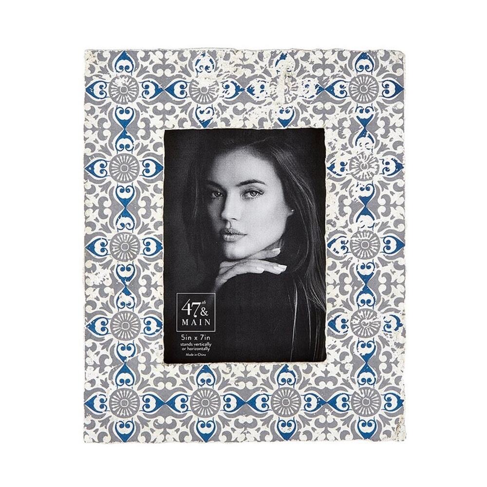 Painted Cement Handcrafted vintage look Photo Frame Picture Holder 5x7 photo